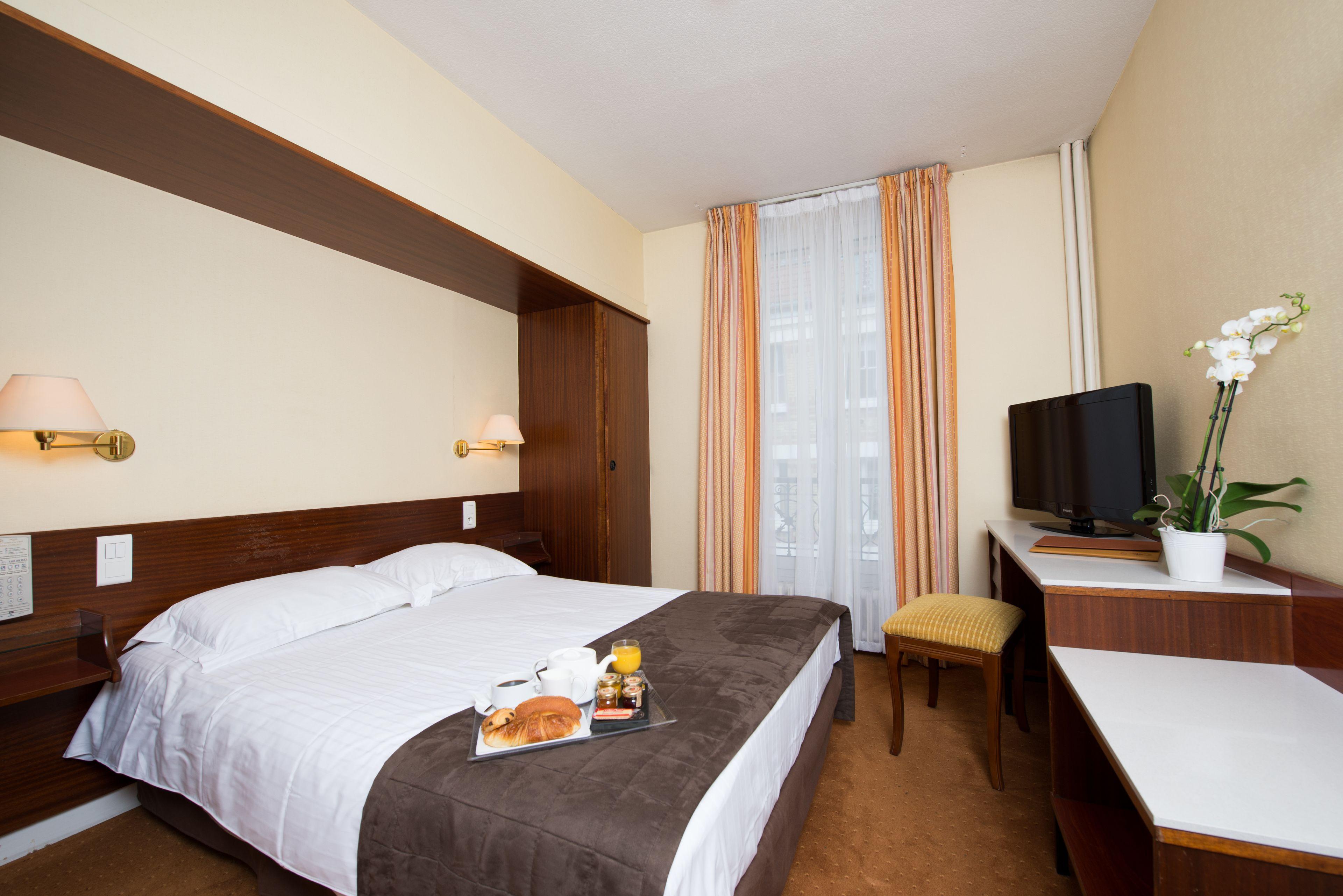 Du Nord Et De L'est Hotel Parigi